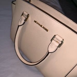 Michael Kors Leather Handbag